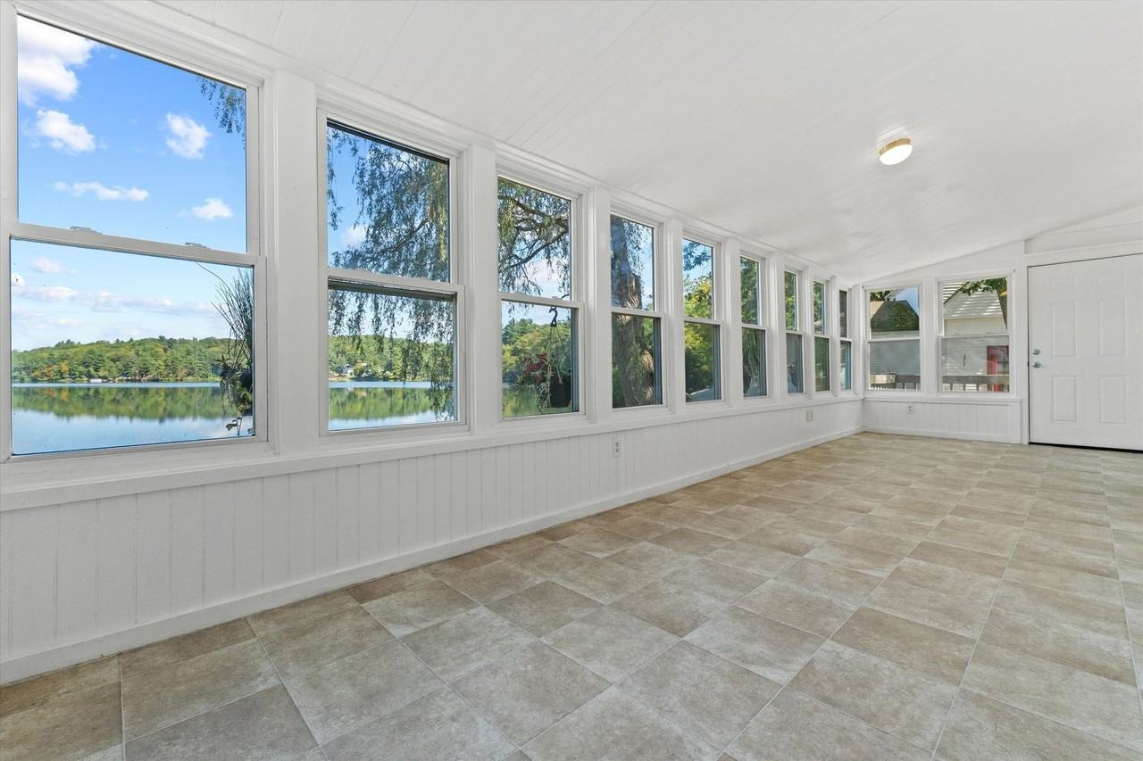 280 Groton Rd - Photo 5 of 24