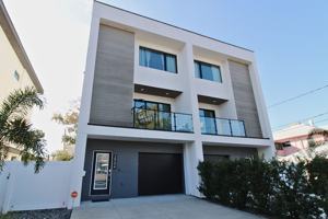 featured image of 2504 N Highland Ave