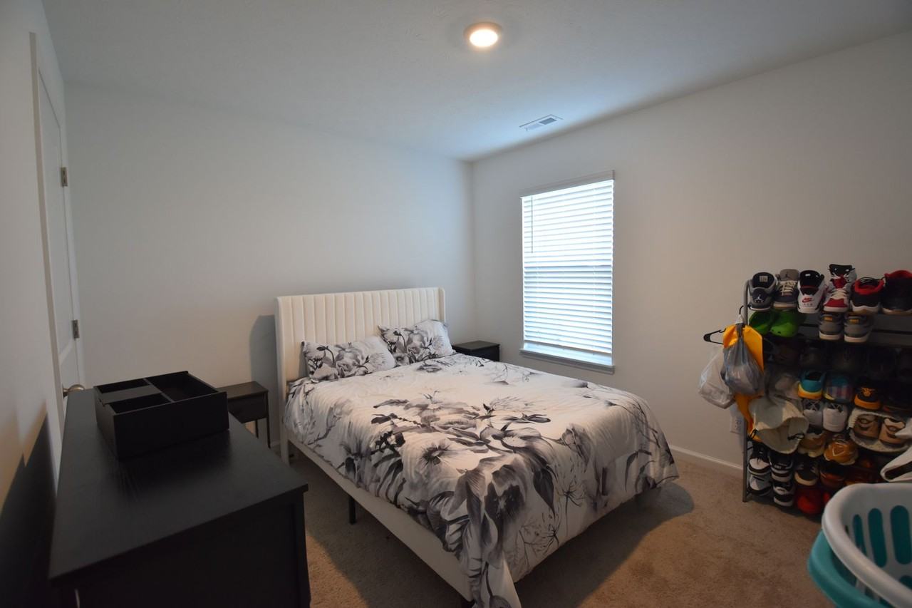 1358 Fleming Drive - Photo 6 of 20