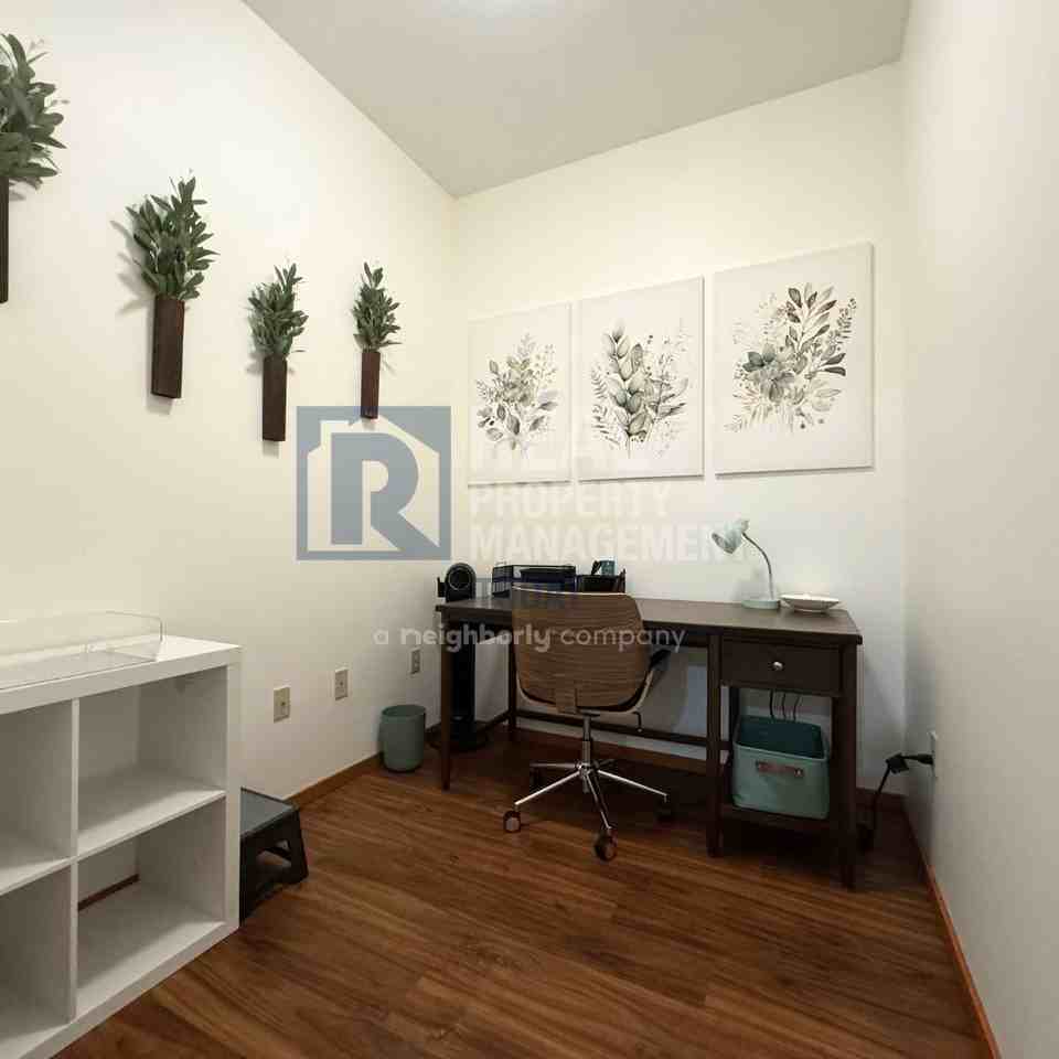 210 W Pioneer #314 - Photo 5 of 17