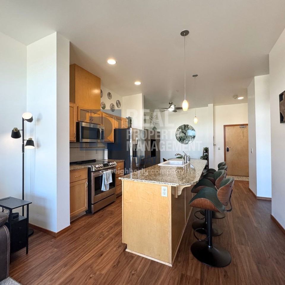 210 W Pioneer #314 - Photo 7 of 17
