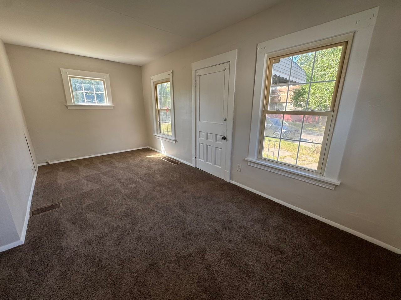 7006 Morgan Ave - Photo 6 of 14