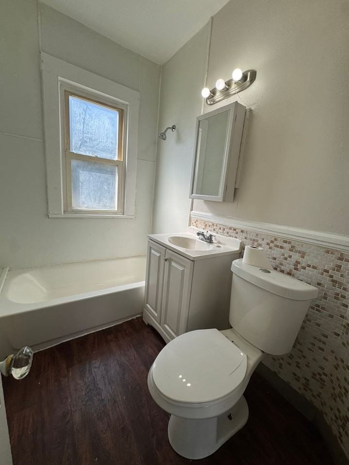 7006 Morgan Ave - Photo 7 of 14