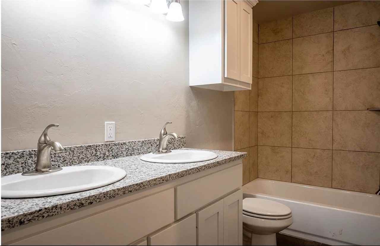 410 Grove Street - Photo 4 of 10