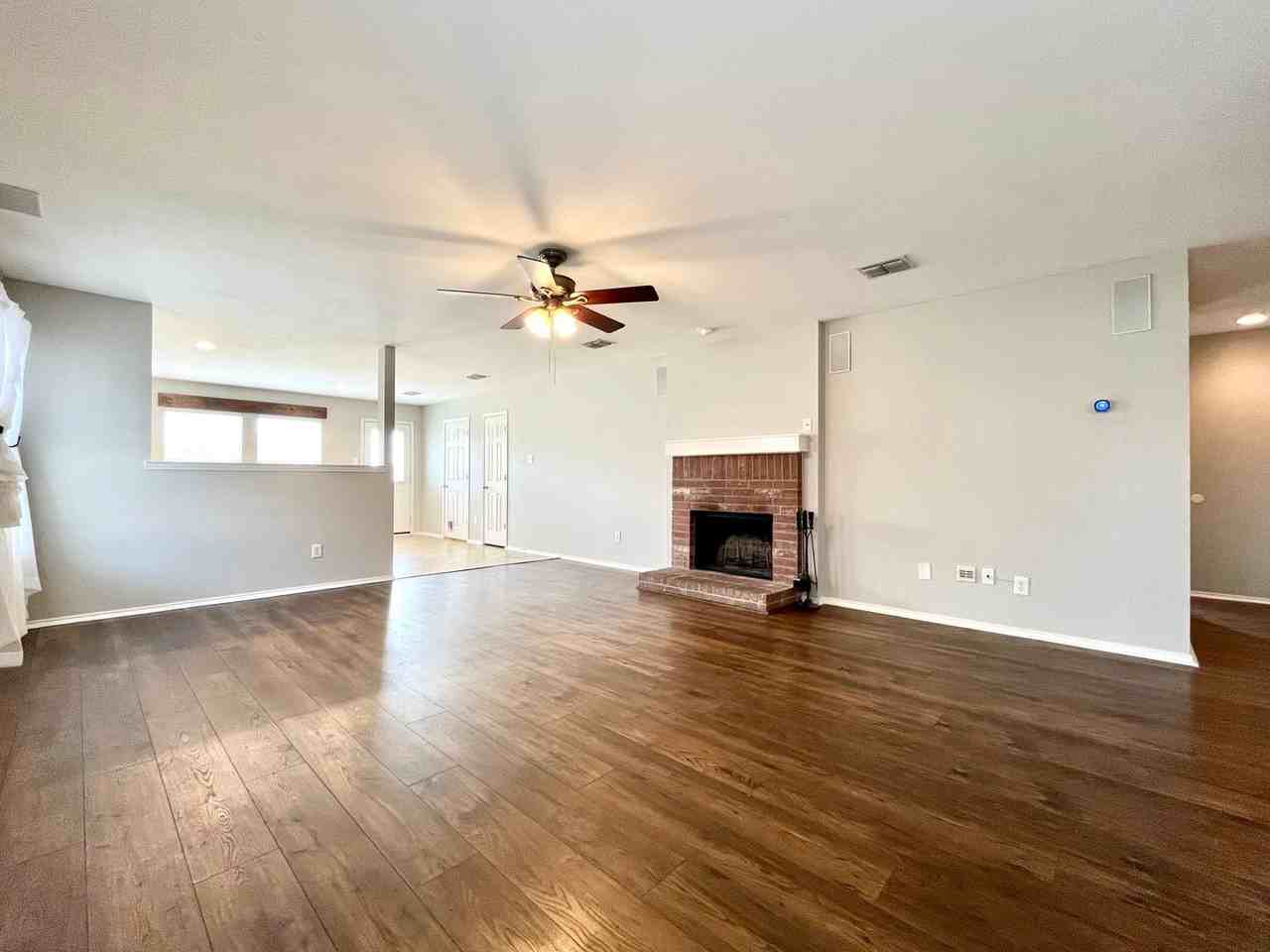 3000 Groveland Ter - Photo 2 of 15