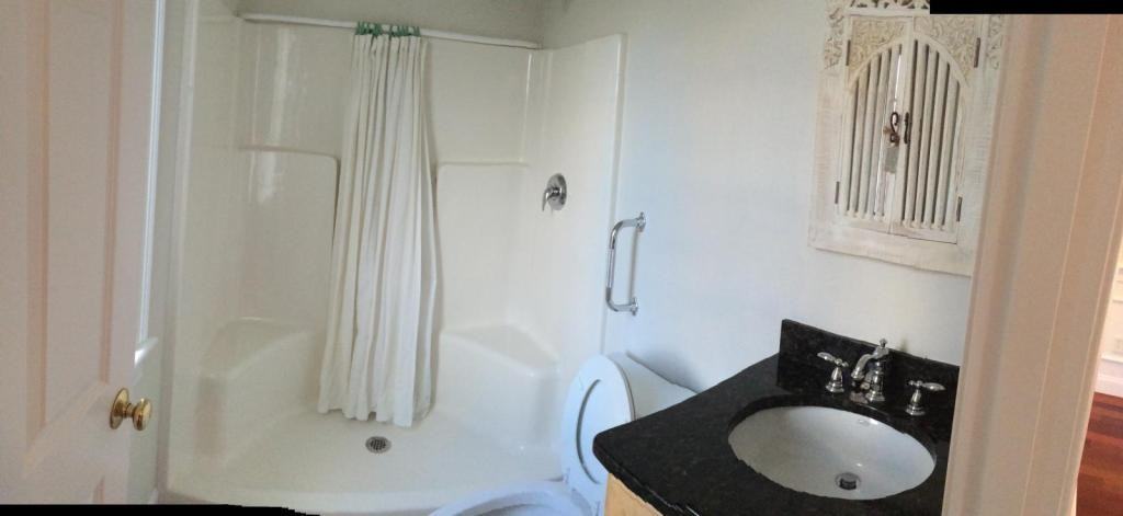 1685 Main St - Photo 5 of 7