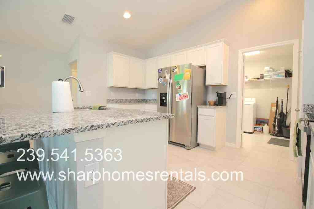 3007 Northwest 11th Street - Photo 7 of 25