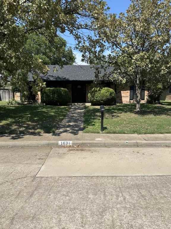 1631 Centenary Dr - Photo 3 of 21