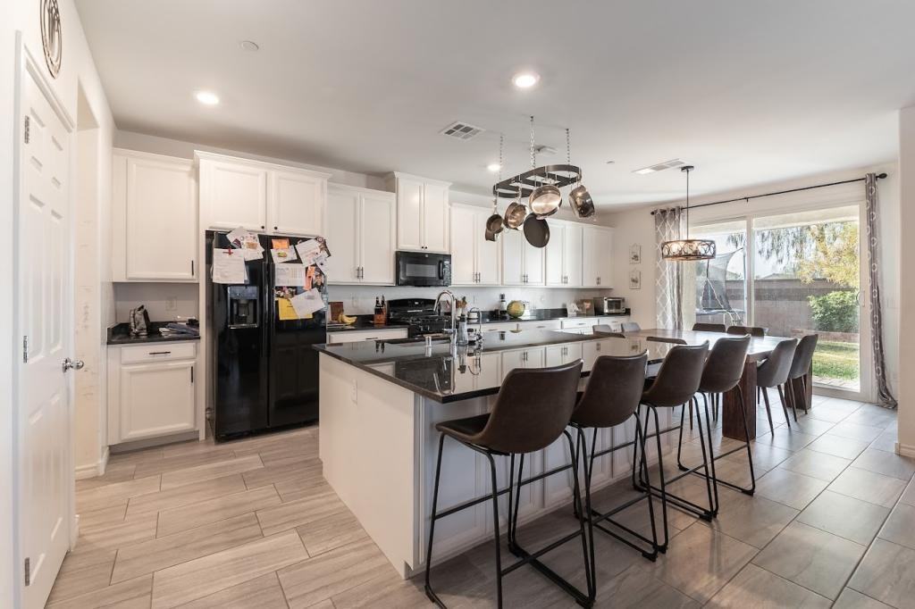 1082 Langston Ranch Ave - Photo 3 of 25