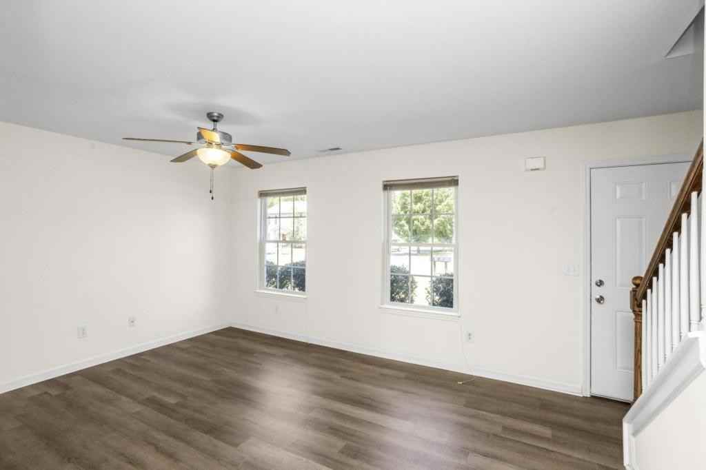 1330 Benley St - Photo 6 of 27