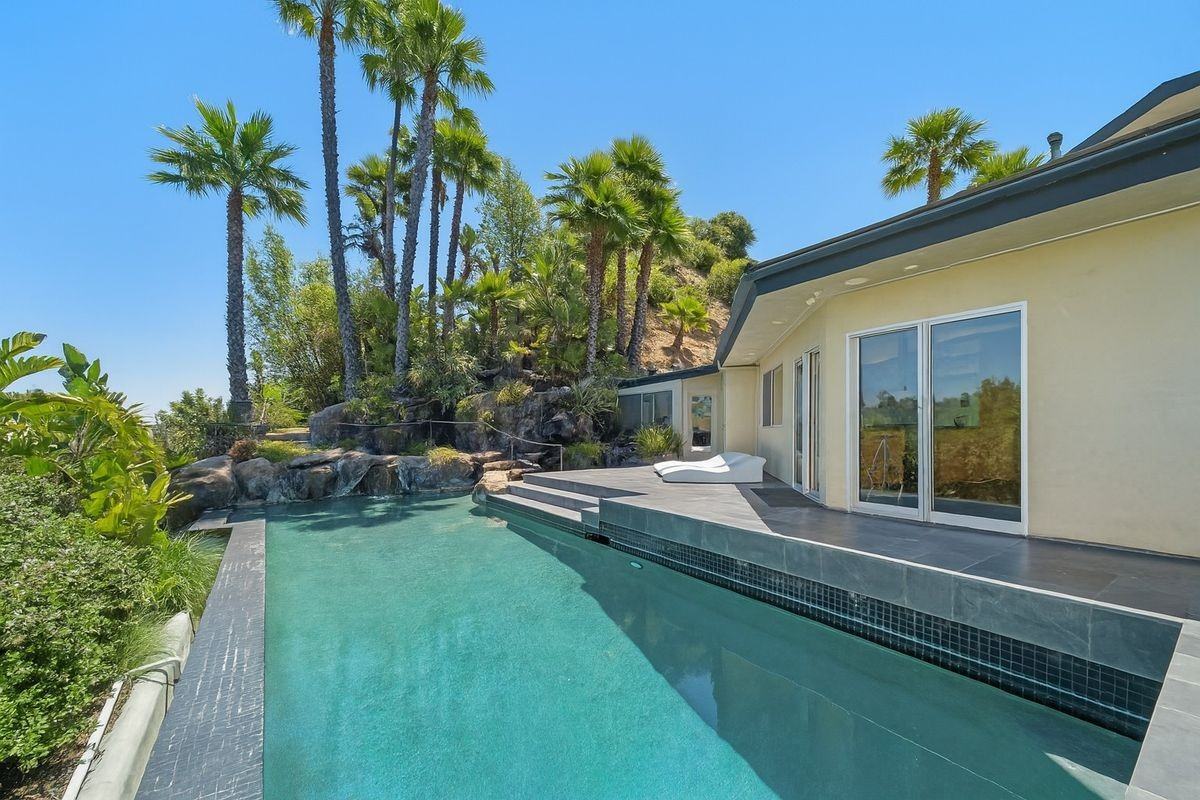 2625 Mar Lu Drive - Photo 5 of 26