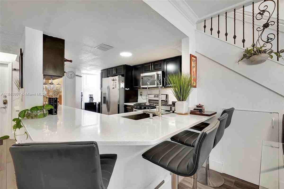 1187 Nw 123rd Pl - Photo 3 of 22