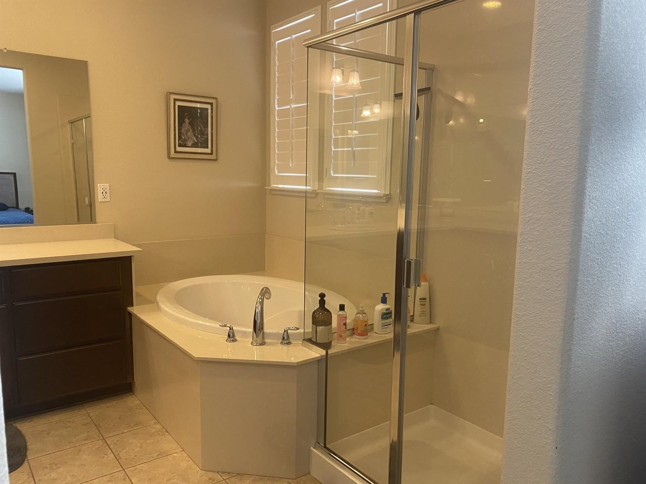 6492 Bayview Dr #1 - Photo 4 of 30