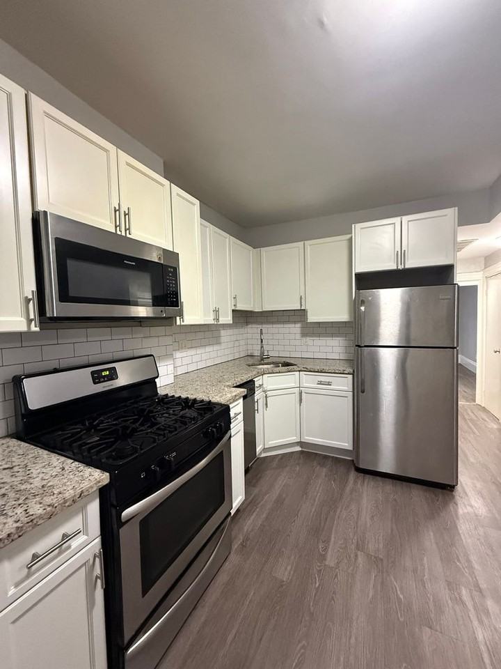 133 Eutaw - Photo 2 of 29