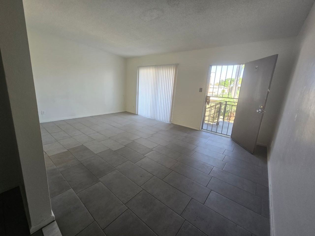 4013 - Photo 2 of 15