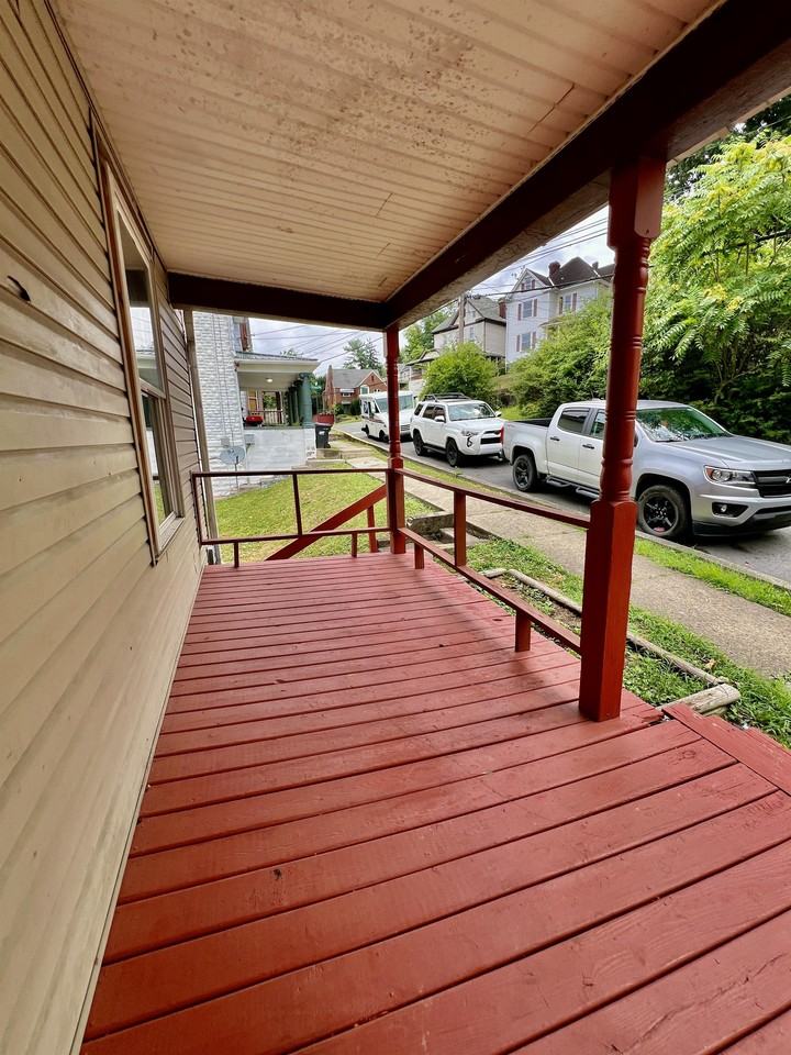 535 Locust Ave #1 - Photo 7 of 25