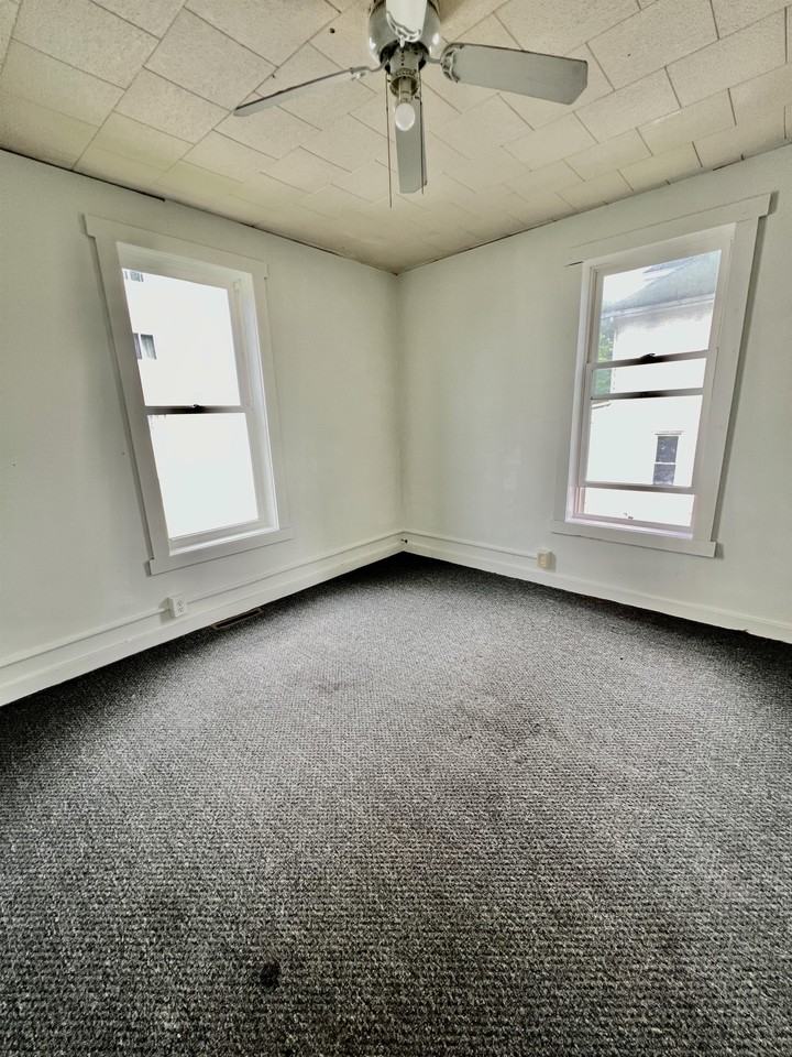 535 Locust Ave #1 - Photo 2 of 25