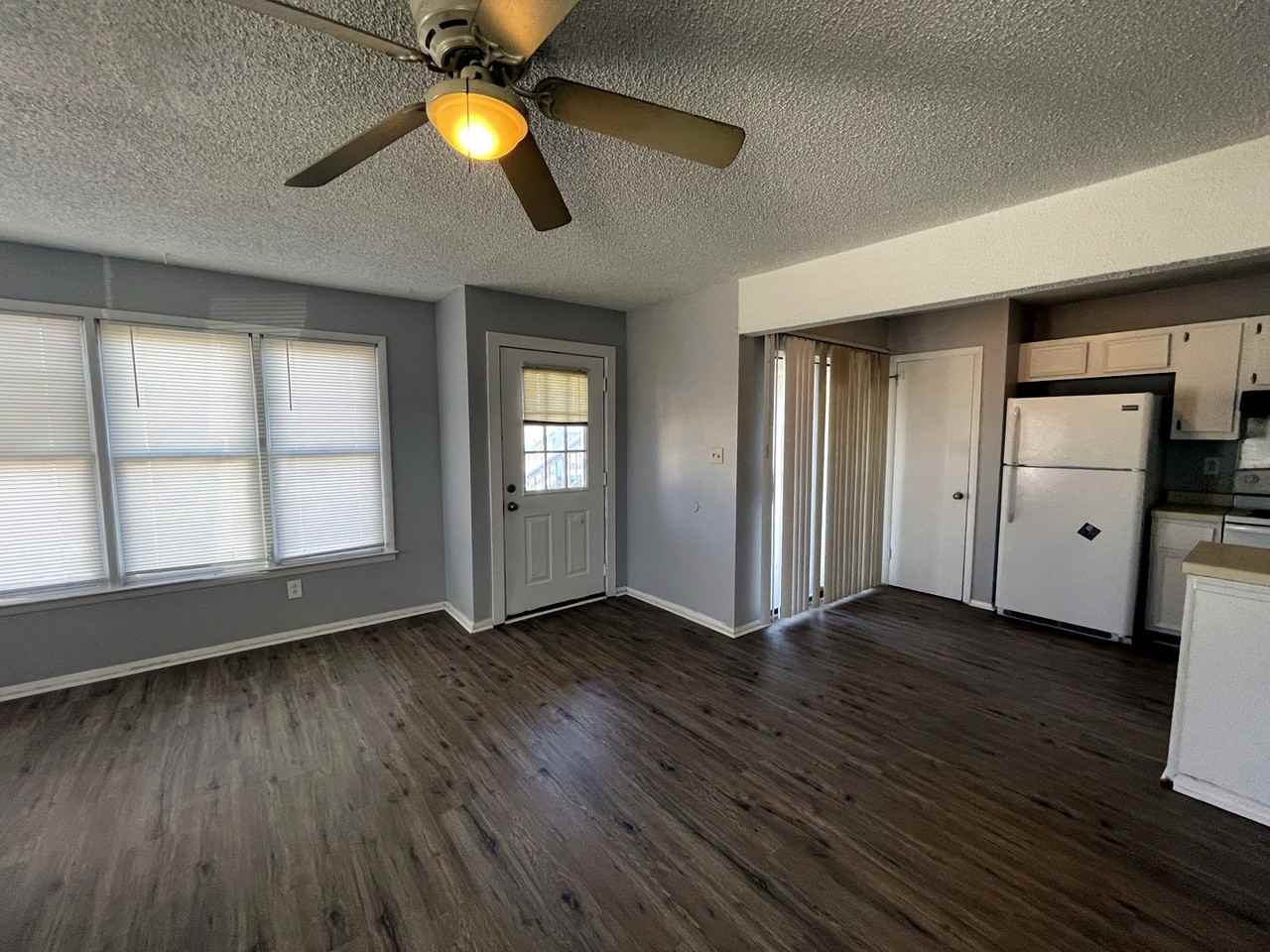 3929 Highridge Dr Sw #D - Photo 2 of 12