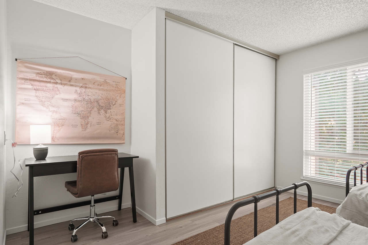 NEW STUDY ROOM! AVAILABLE NOW AND FOR 2025 - Photo 5 of 50