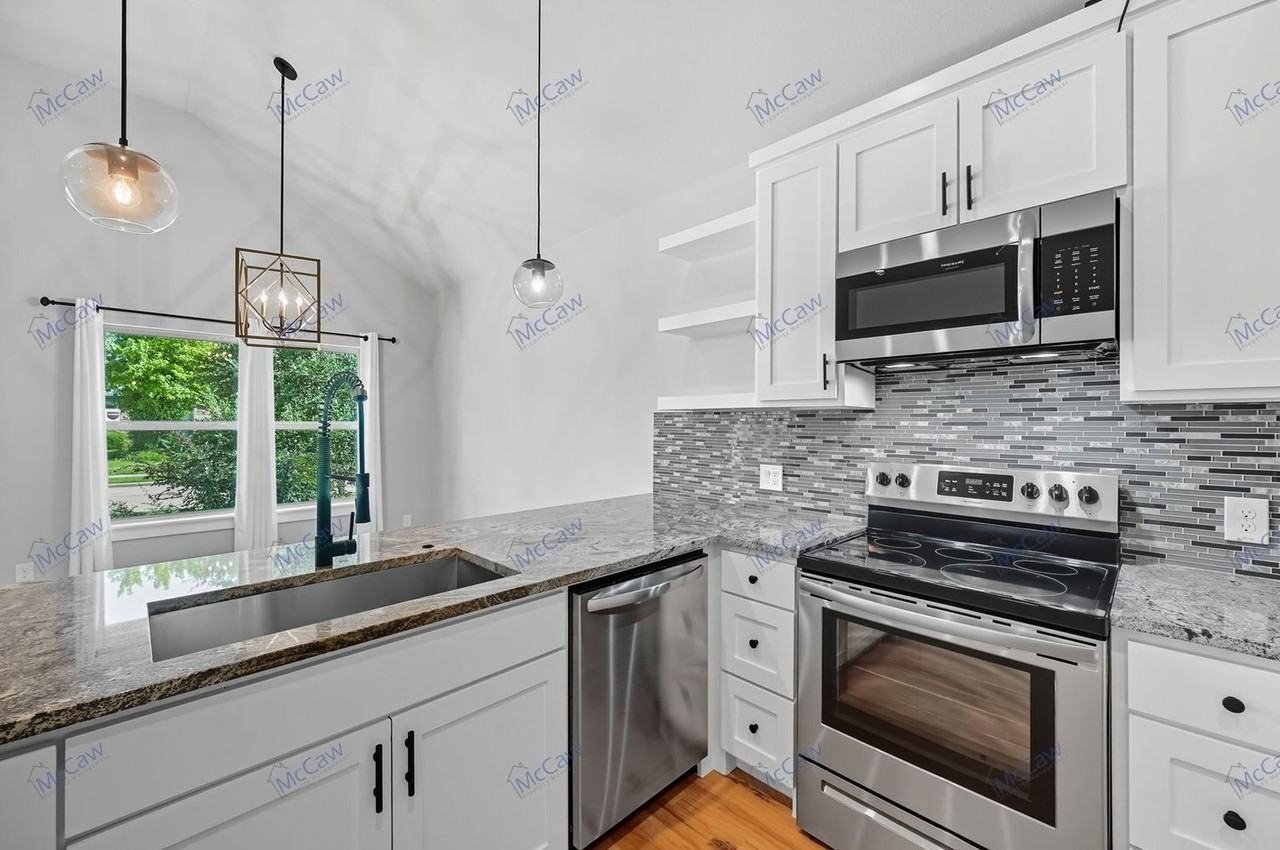 10022 Everton Pl - Photo 3 of 22