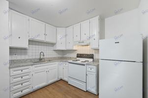 featured image of 616 Moore St #D