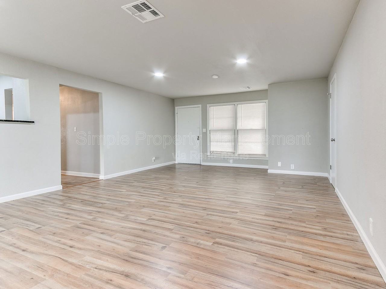 3145 Nw 47th St - Photo 3 of 23