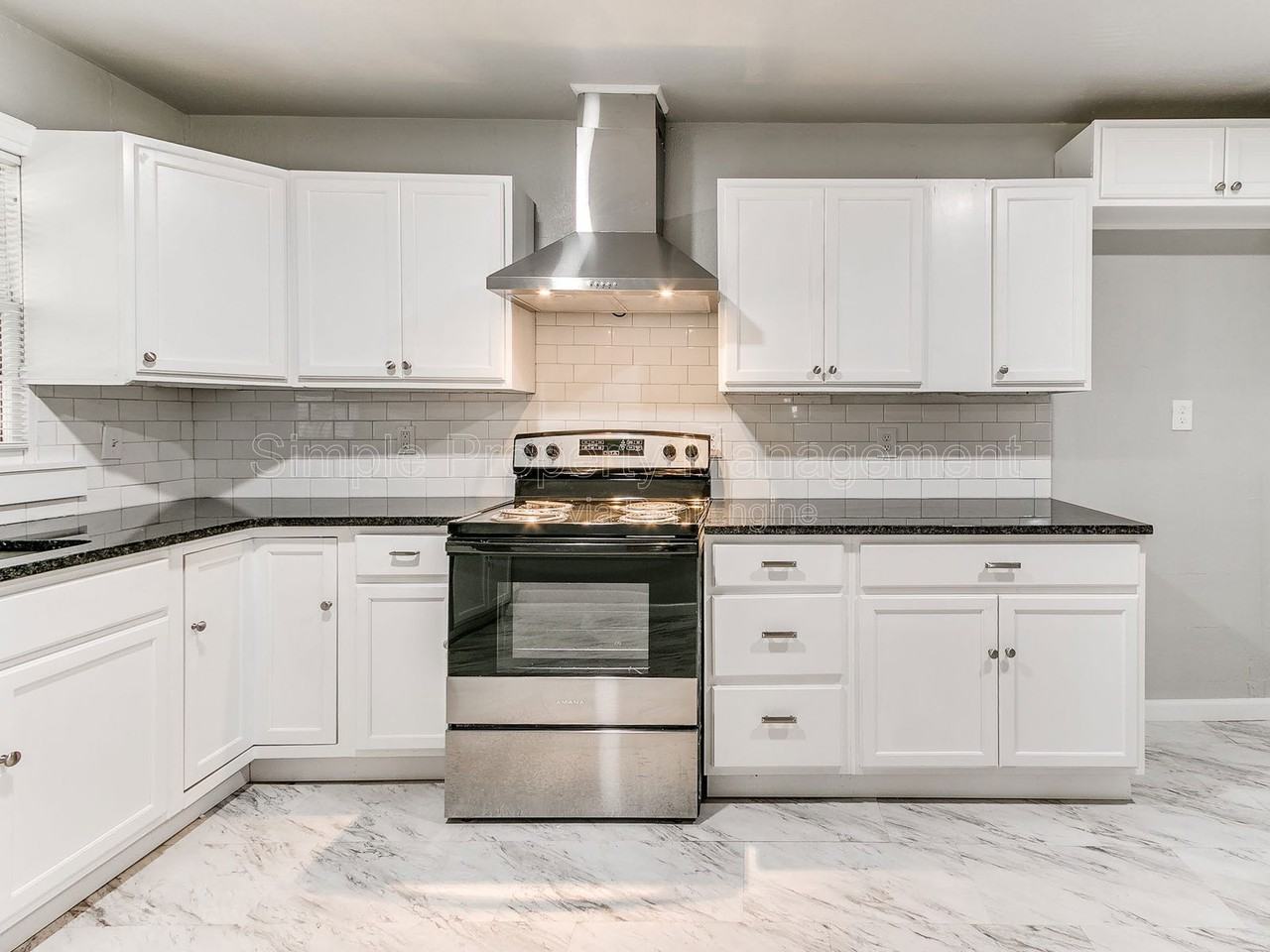 3145 Nw 47th St - Photo 6 of 23