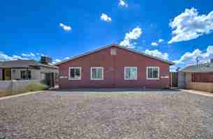 featured image of 1501 E Roosevelt St #4