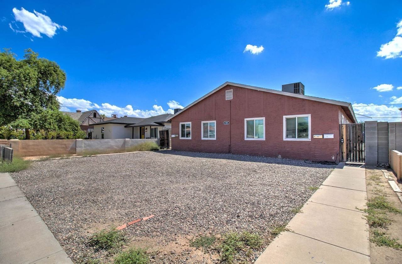 1501 E Roosevelt St #4 - Photo 3 of 19