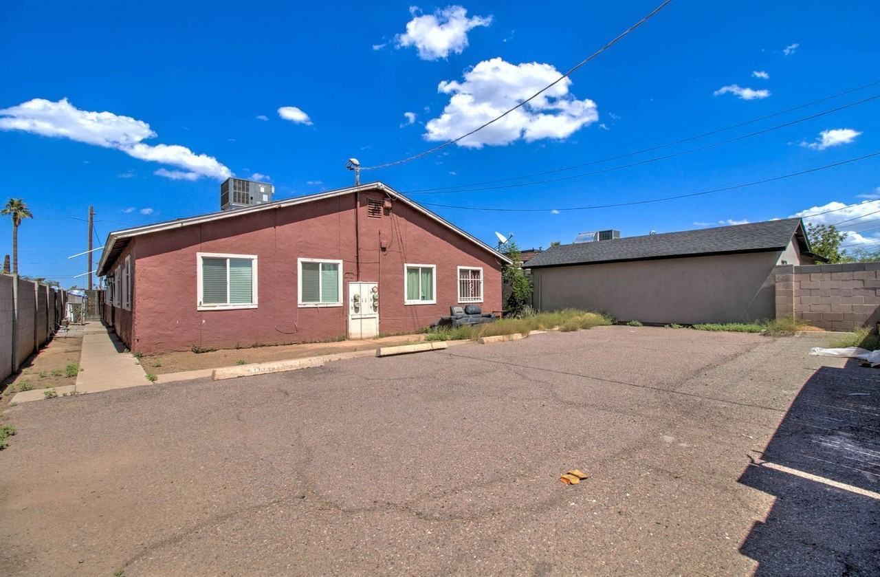 1501 E Roosevelt St #4 - Photo 5 of 19