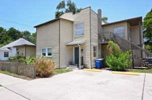 featured image of 912 Hart St