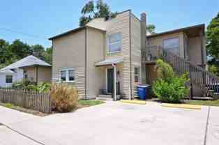 912 Hart St - Photo 1 of 1