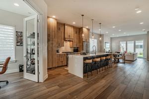 featured image of 2570 S Cherokee St