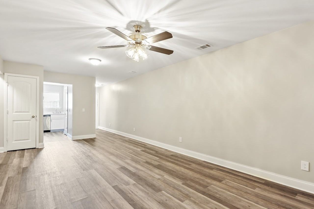 Pooler Station - Photo 6 of 17