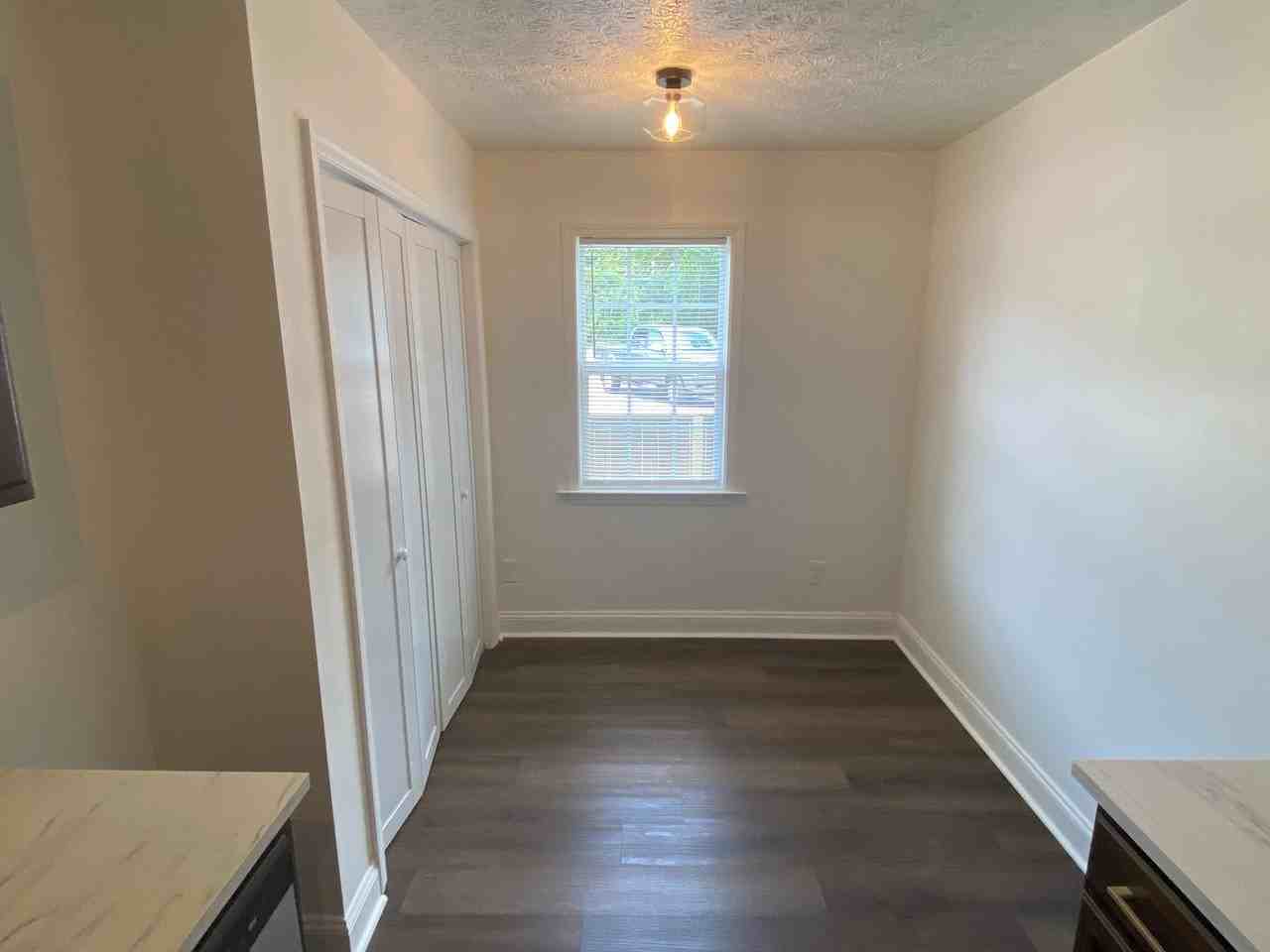 507 Geneva St #122 - Photo 7 of 17