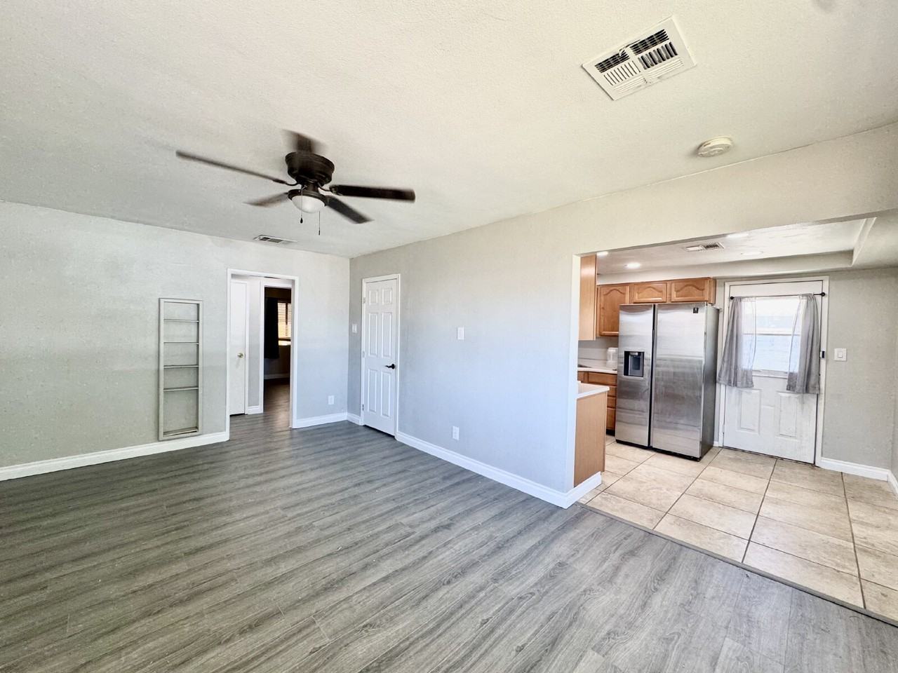 632 National St - Photo 4 of 38