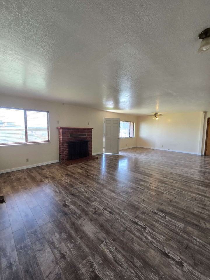 18058 W Bradbury Rd - Photo 6 of 18