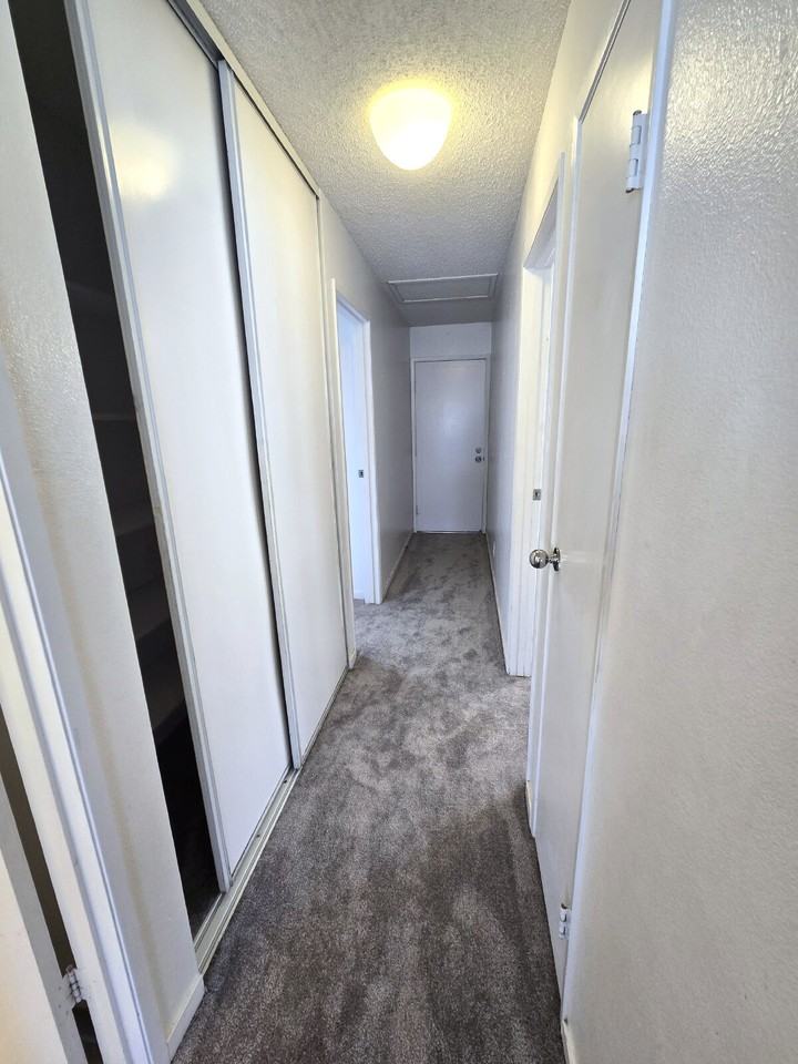 94-1052 Aoku St - Photo 7 of 18
