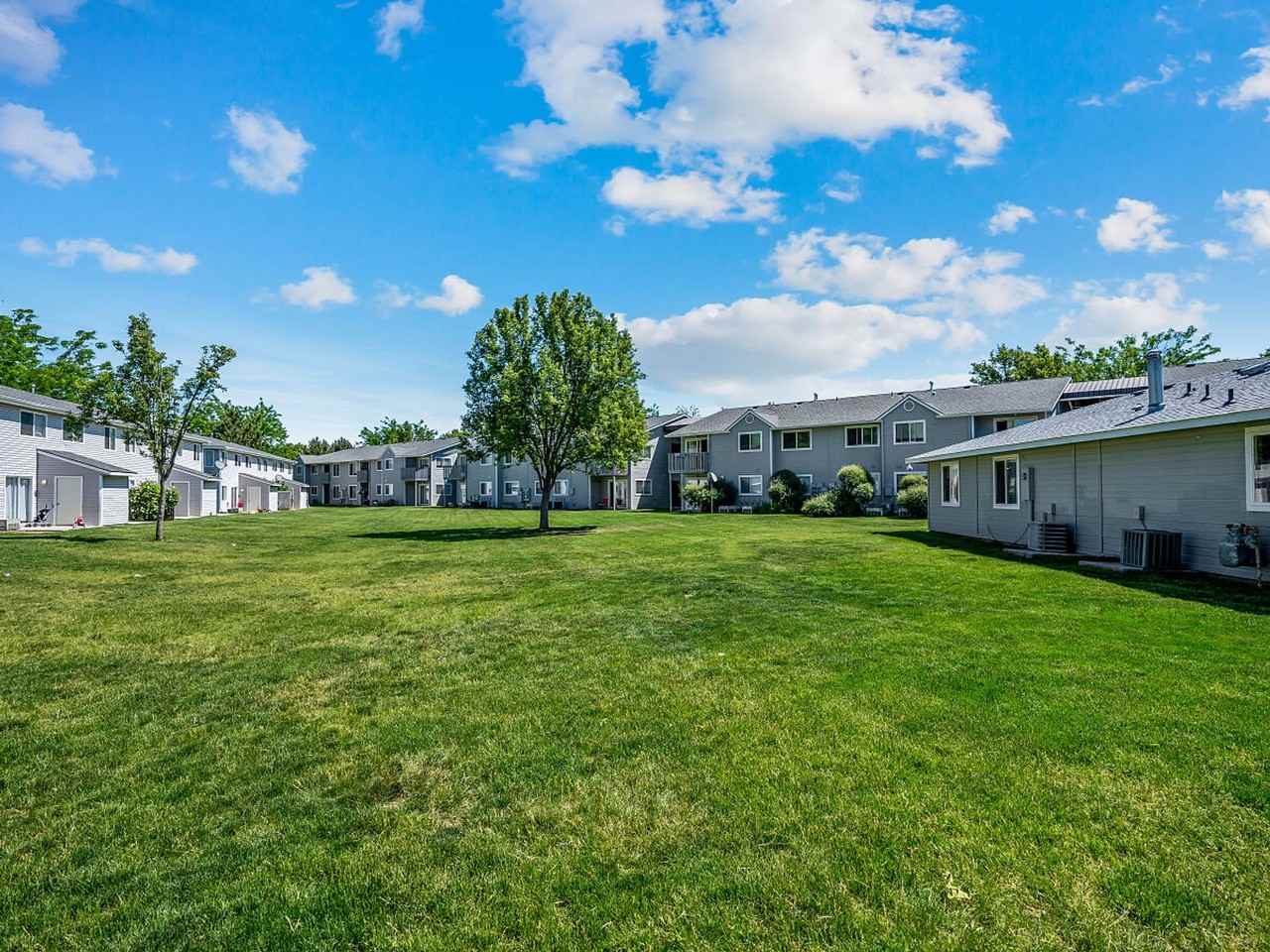 Northwest Pointe Apartments - Photo 2 of 18