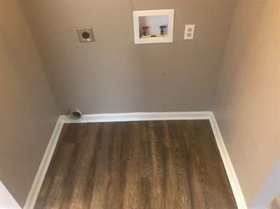 1811 La Salle Pl - Photo 4 of 11