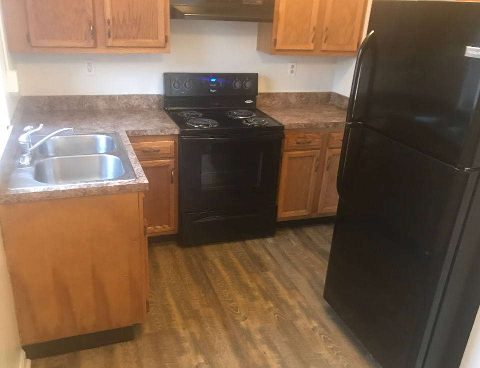 1811 La Salle Pl - Photo 2 of 11