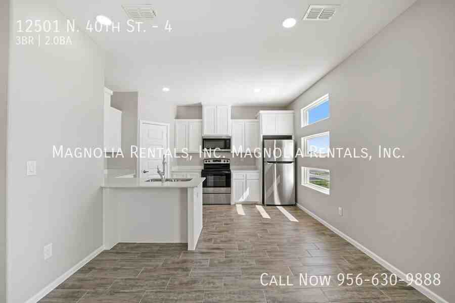 12501 N 40th St #4 - Photo 4 of 12