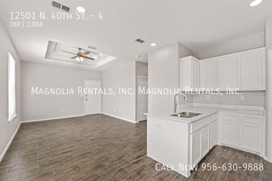 12501 N 40th St #4 - Photo 5 of 12