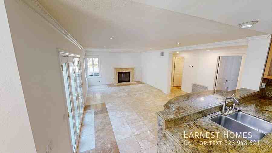 19219 Dunure Pl - Photo 5 of 31