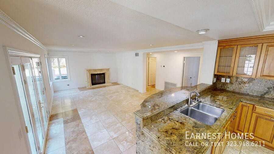 19219 Dunure Pl - Photo 6 of 31