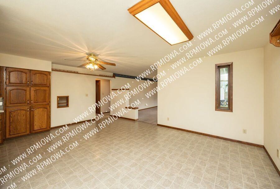 605 4th Avenue - Photo 2 of 20