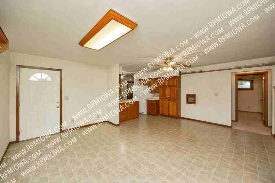 605 4th Avenue - Photo 3 of 20