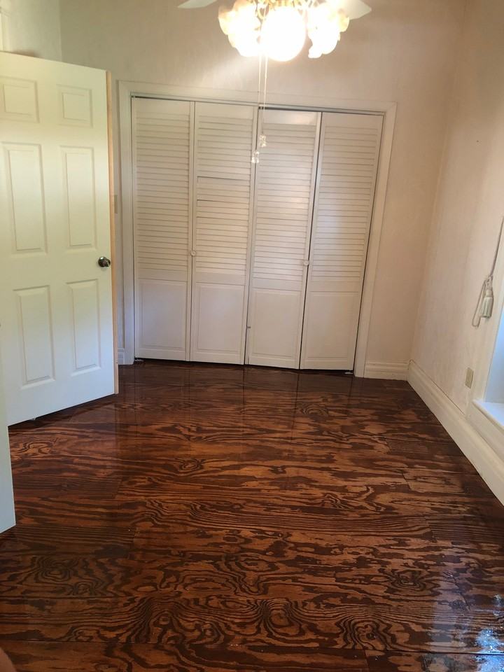 510 E 2nd St - Photo 3 of 12