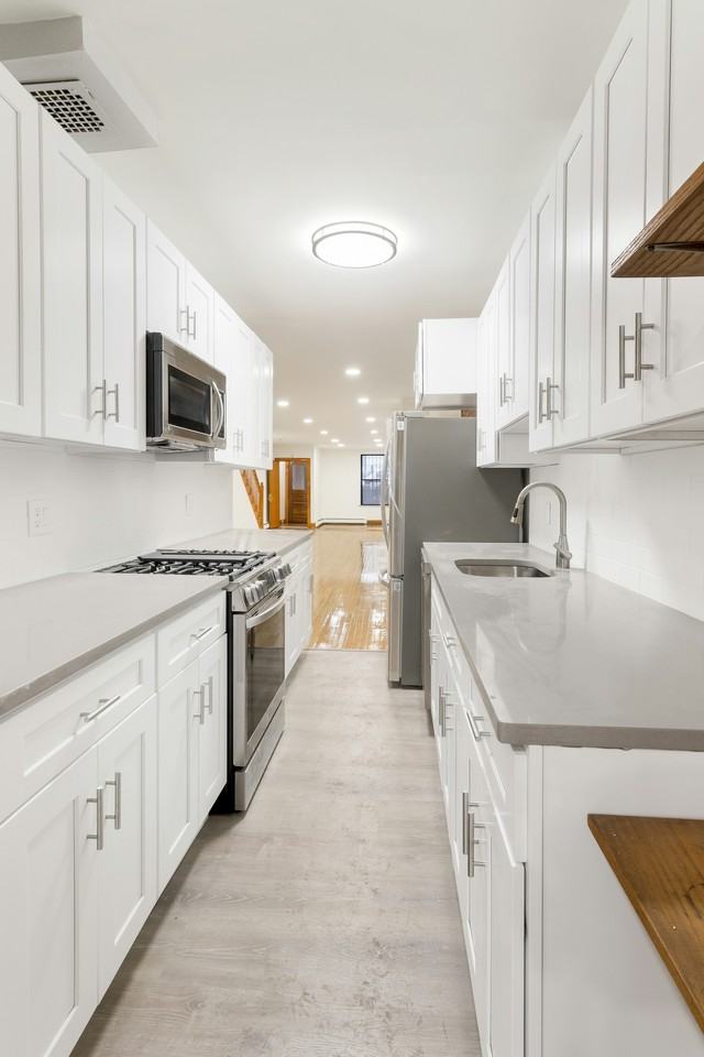 231 W 113th St #1 - Photo 4 of 12