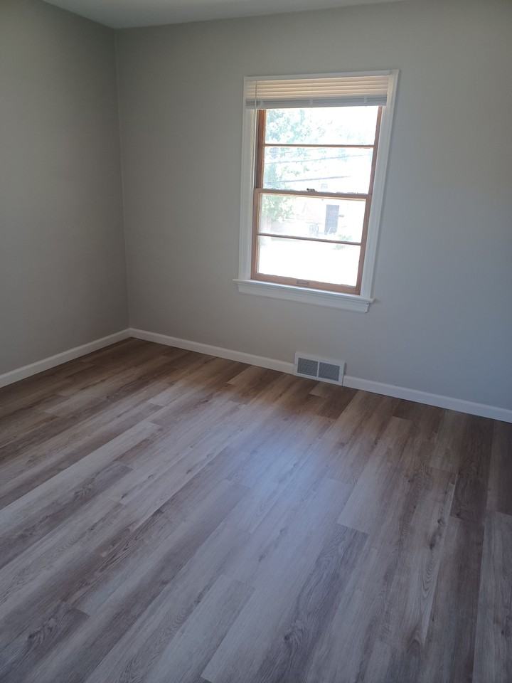 10512 Litz Ave #NA - Photo 6 of 14